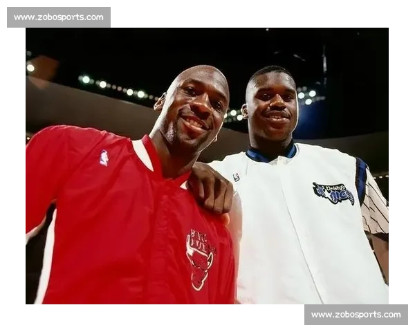 乔丹与奥尼尔巅峰对决篮球时代双雄传奇之争历史舞台风格力量速度荣耀碰撞